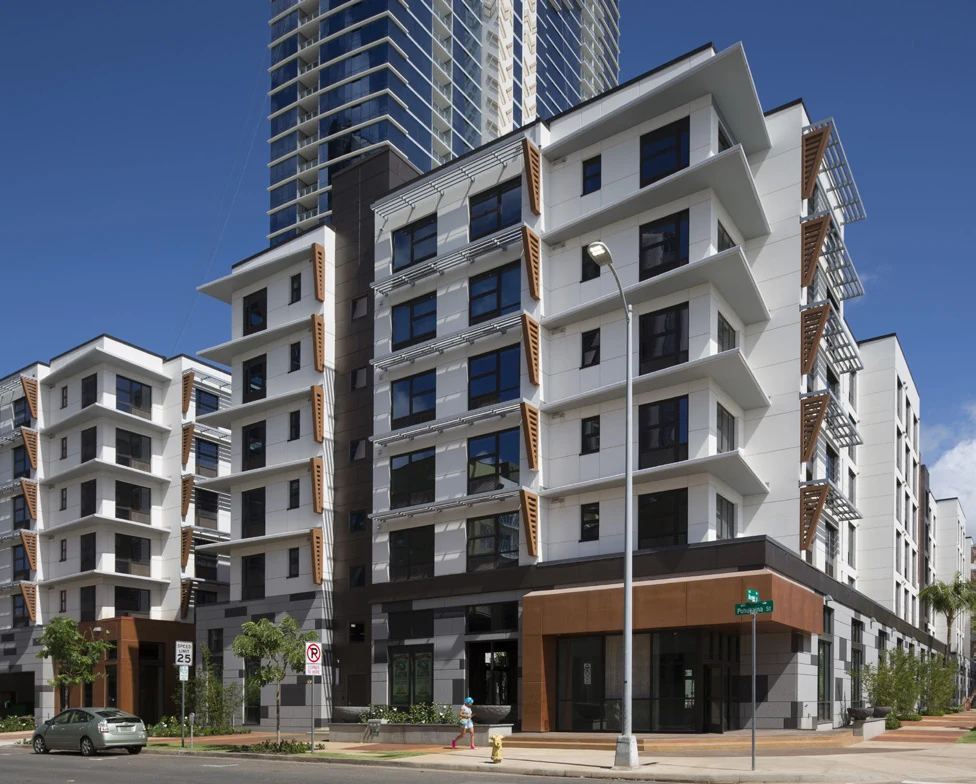 Discover this gorgeous apartment façade inspired by the nature of Hawaii.